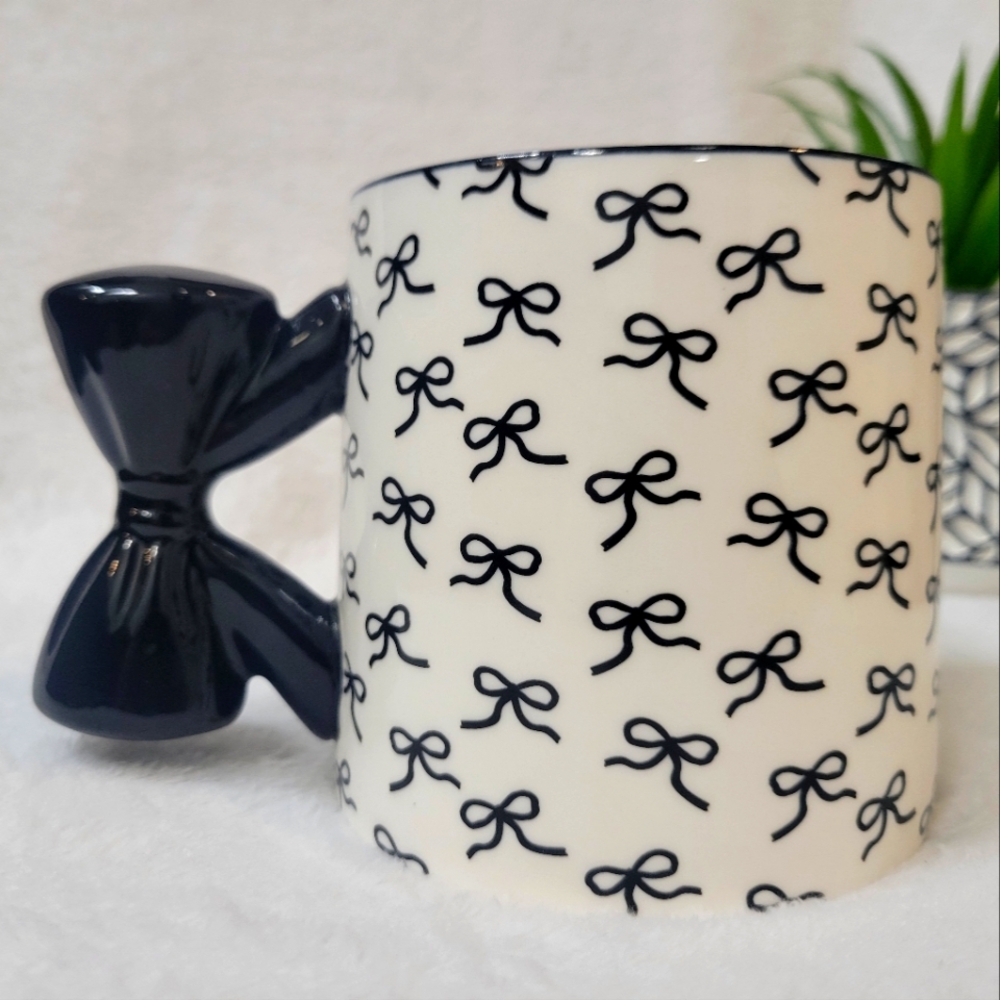 10 Strawberry Street Bella Ceramic Mug with Black Bow Design & Black Bow Handle
